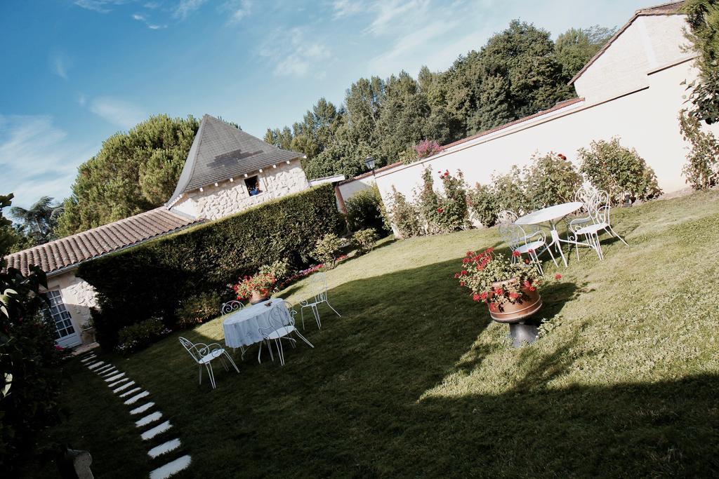 Hotel Le Manoir De Marie-Lou Rauzan Exteriér fotografie