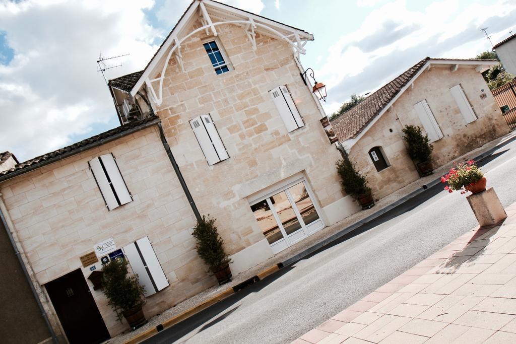 Hotel Le Manoir De Marie-Lou Rauzan Exteriér fotografie