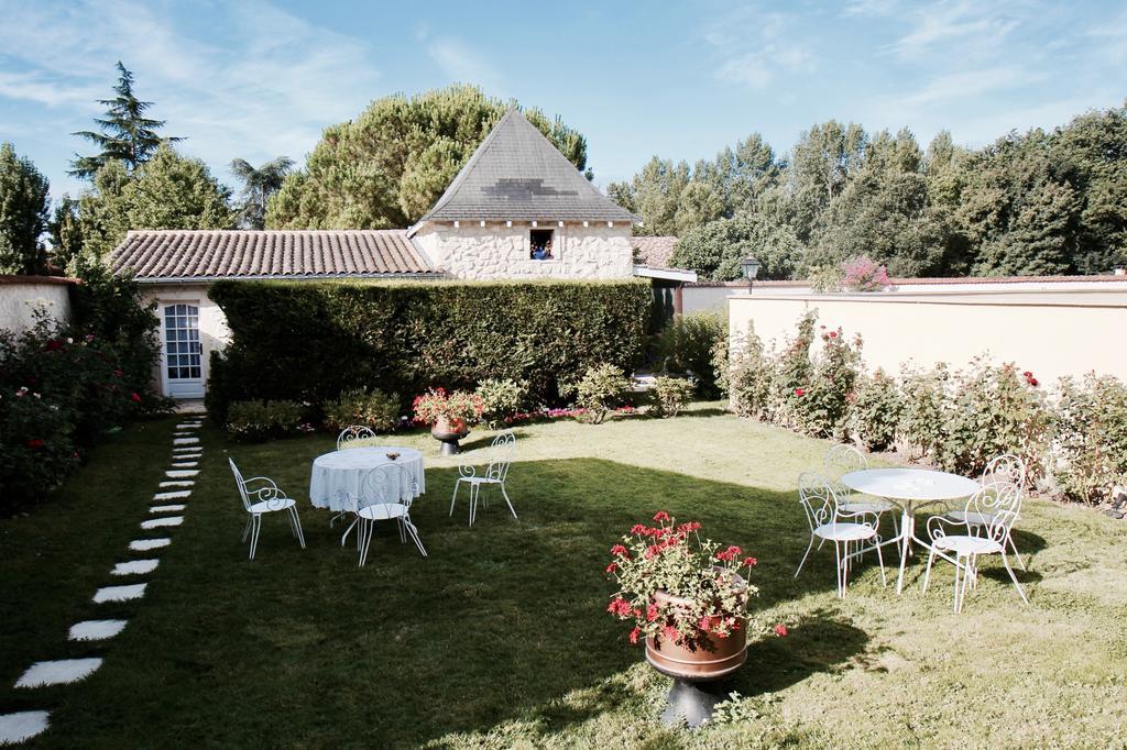 Hotel Le Manoir De Marie-Lou Rauzan Exteriér fotografie